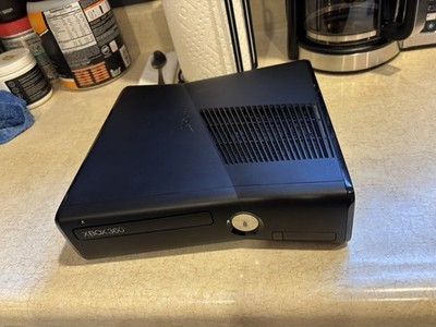 Microsoft Xbox 360 S 4GB Console Gaming System Only Matte Black 1439 Tested