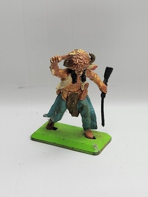 vintage Britains Deetail Native American or Apache figure
