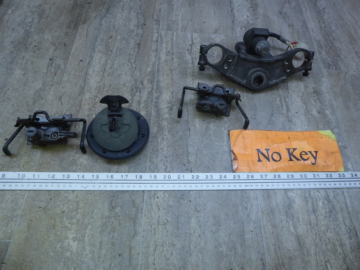 1988 Kawasaki ZX600C Ninja GPX K277-2) clamp ignition switch gas