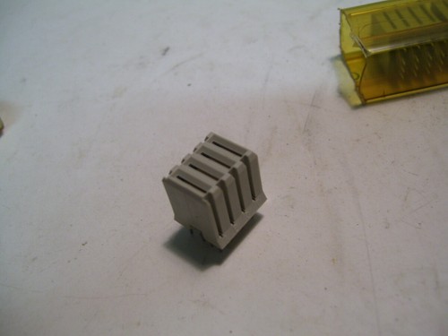 5PCS NEW TE CONNECTIVITY-AMP-TYCO 223995-1 4 POST METRIC CONNECTOR P3572 - Bild 6 von 6