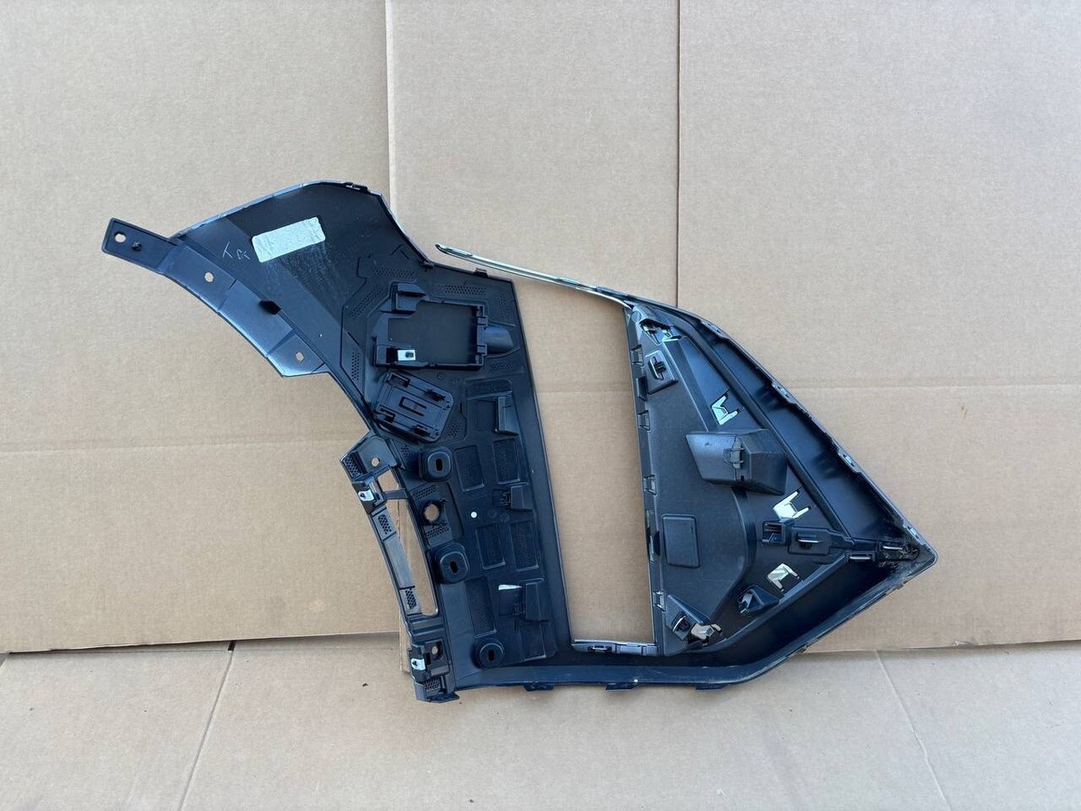2023-2024 Cadillac LYRIQ Front Left Headlight Fascia w/ Park