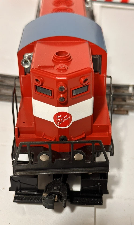 Lionel 6-8866 Minneapolis and St. Louis GP-9 Powered Diesel Locomotive #8866 - Image 2 of 4