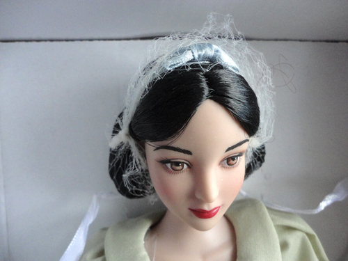 Walt Disney Robert Tonner Disney dressed doll Snow White Wishing NRFB + Shipper - Picture 7 of 11
