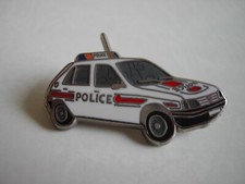 RARE pin's / Badge - POLICE NATIONALE - PEUGEOT 205 signé Ballard