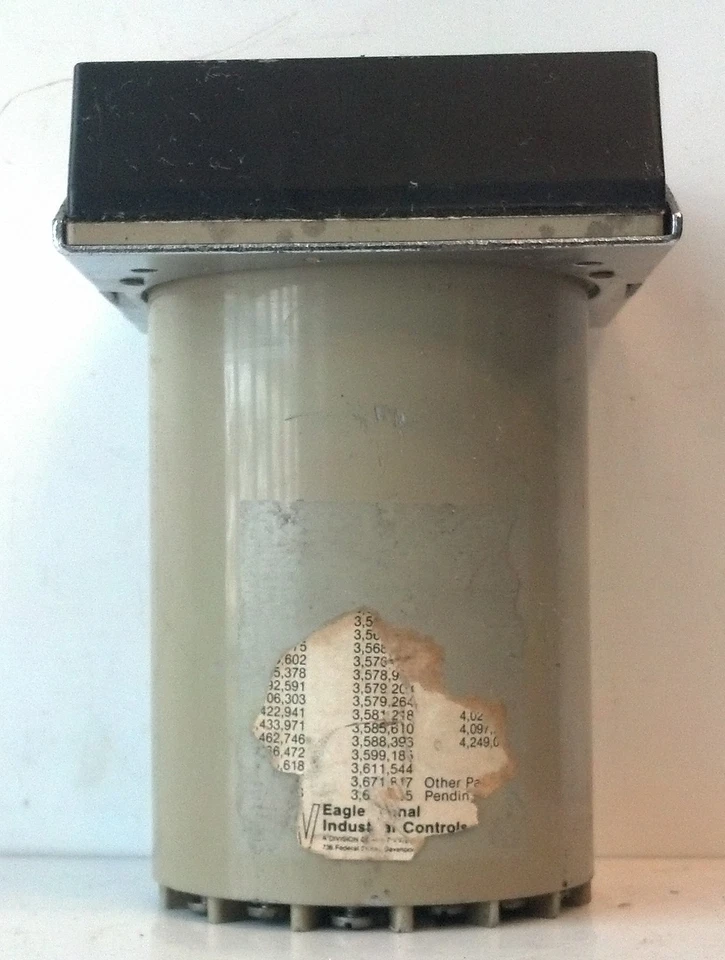 Eagle Signal CX100A6 120 V AC LCD Display Electronic Repeat Cycle Timer - Image 4 of 4