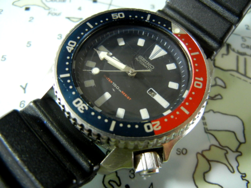 Vintage 1980s Seiko 38mm "Pepsi" Automatic 150 meter Diver's Watch 4205-015K
