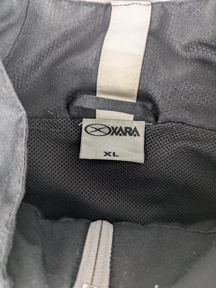 Chaqueta de fútbol Xara para hombre extra grande negra calentamiento impermeable silenciosa Foto 3 de 4