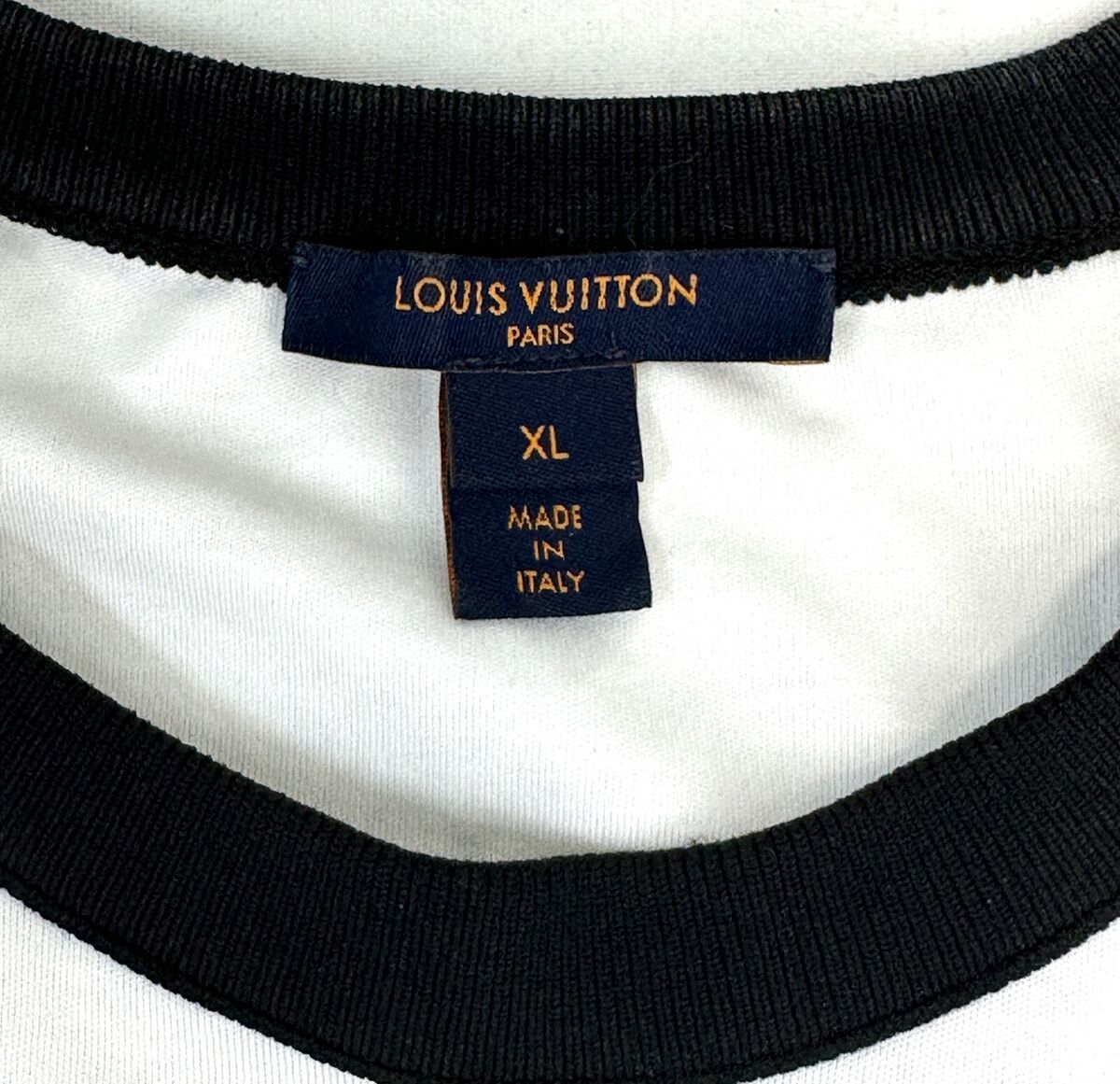 LOUIS VUITTON Game On Thread Embroidered White Tee T-shirt LOUIS VUITTON Game On Thread Embroidered White Tee T-shirt