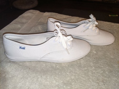 white keds size 5