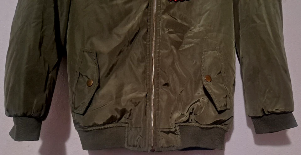 Chaqueta Bomber Rosa Latte Niñas Verde Talla L (12-14) Verde Satinado con Parches Foto 4 de 4