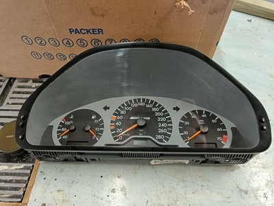 W202 C36 AMG MERCEDES BENZ Speedometer a 2025402748 for sale  