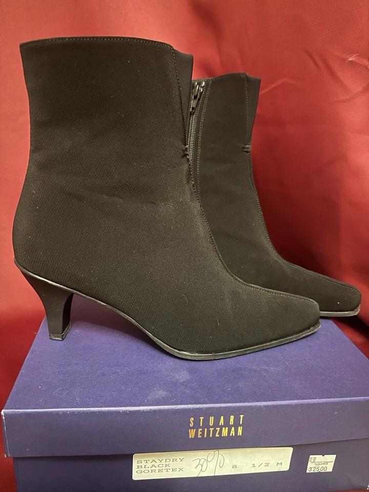 Botines Stuart Weitzman 7 M negros Stay Dry Goretex $325 Preppy sofisticados Foto 3 de 4
