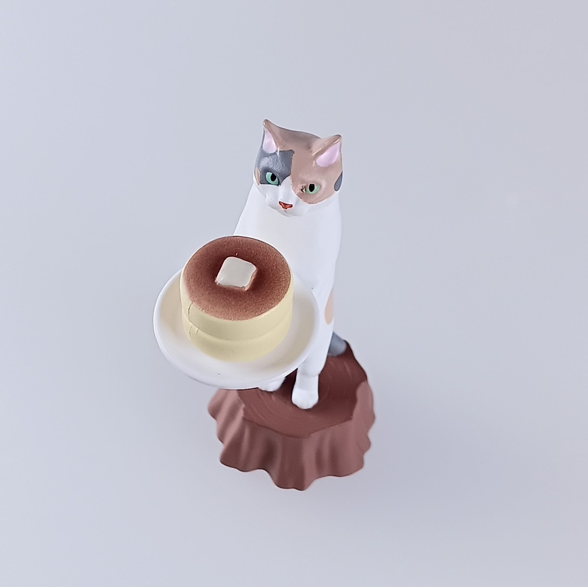 Calico Cat Figure: Cat's Retro Café – Neko no Jun Kissa From Japan