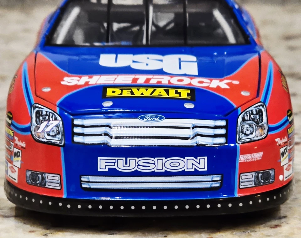 2007 #17 Matt Kenseth USG Sheetrock/Dewalt 福特 Fusion 1:24 压铸动作 (ARC) — 第 2/4 张图片