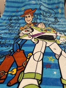 Toy Story 4 Fleece Blanket Excellent Condition Buzz Light-year Woody LARGE 74X57