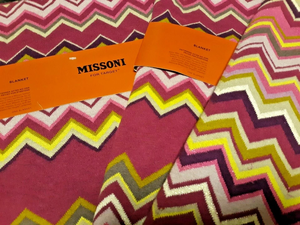 NUEVO CON ETIQUETAS Missoni para Target SUÉTER Decoración del Hogar Manta Multi Chevron 33"x 33" tiro Foto 2 de 4