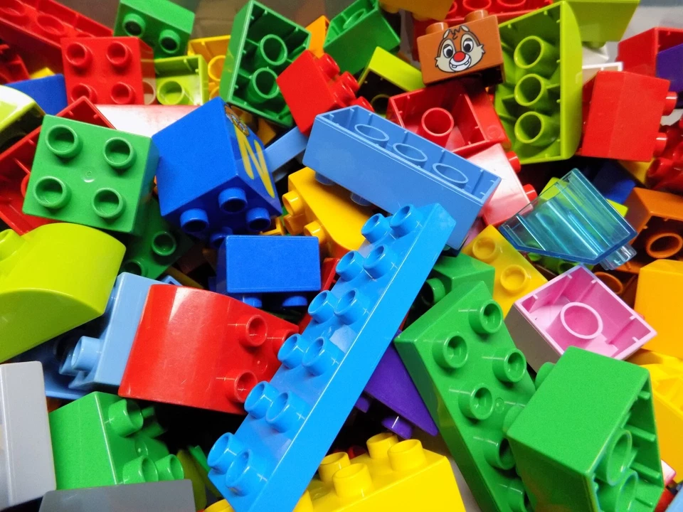 Lego Duplo 100 piece Building Bricks,Blocks Fun Lot {WASHED} - Image 3 of 4