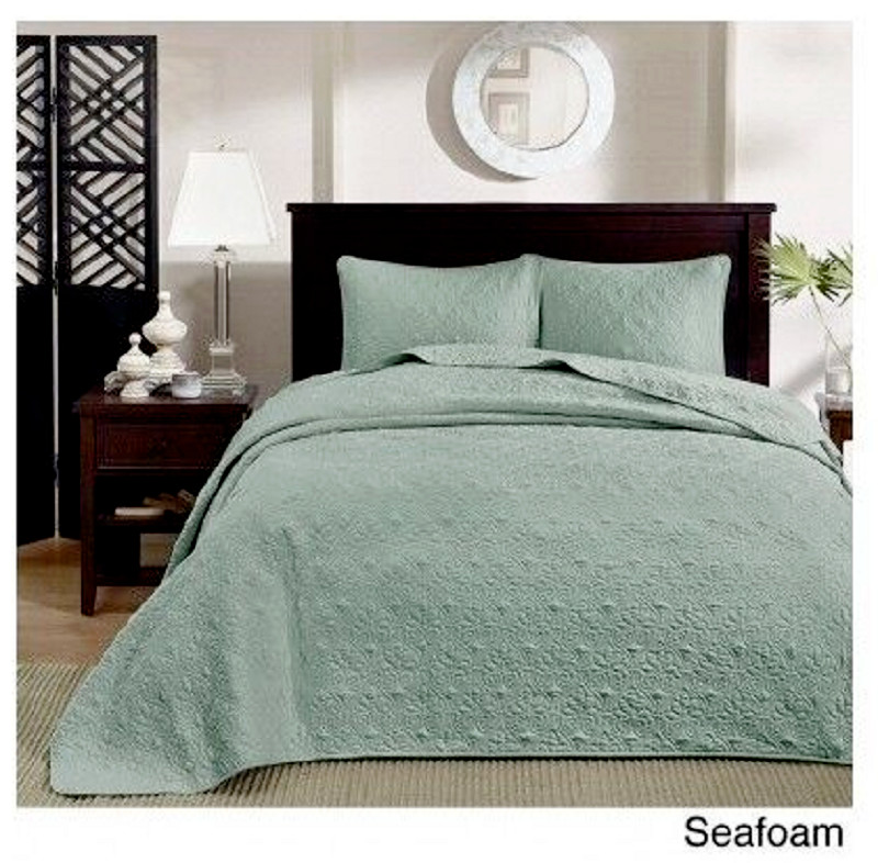 King Size Bedding Oversized Bedspread Quilt Set Green Blue Hues 3 Piece 120x118