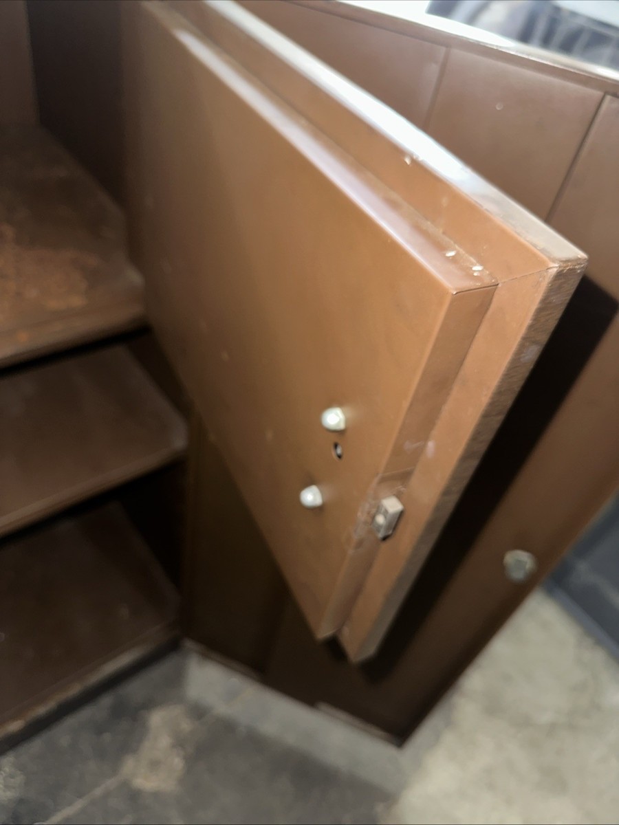 Vintage Cole Steel 3-drawer filing cabinet With Safe With