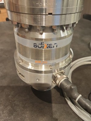 ATP 150 und ACT 250 Adixen Alcatel Turbopumpe und Sound Controller