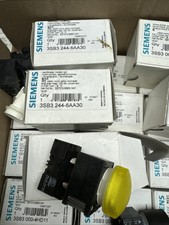 3 pieces Siemens 3SB3 244-6AA30 E:04 indicator lights yellow
