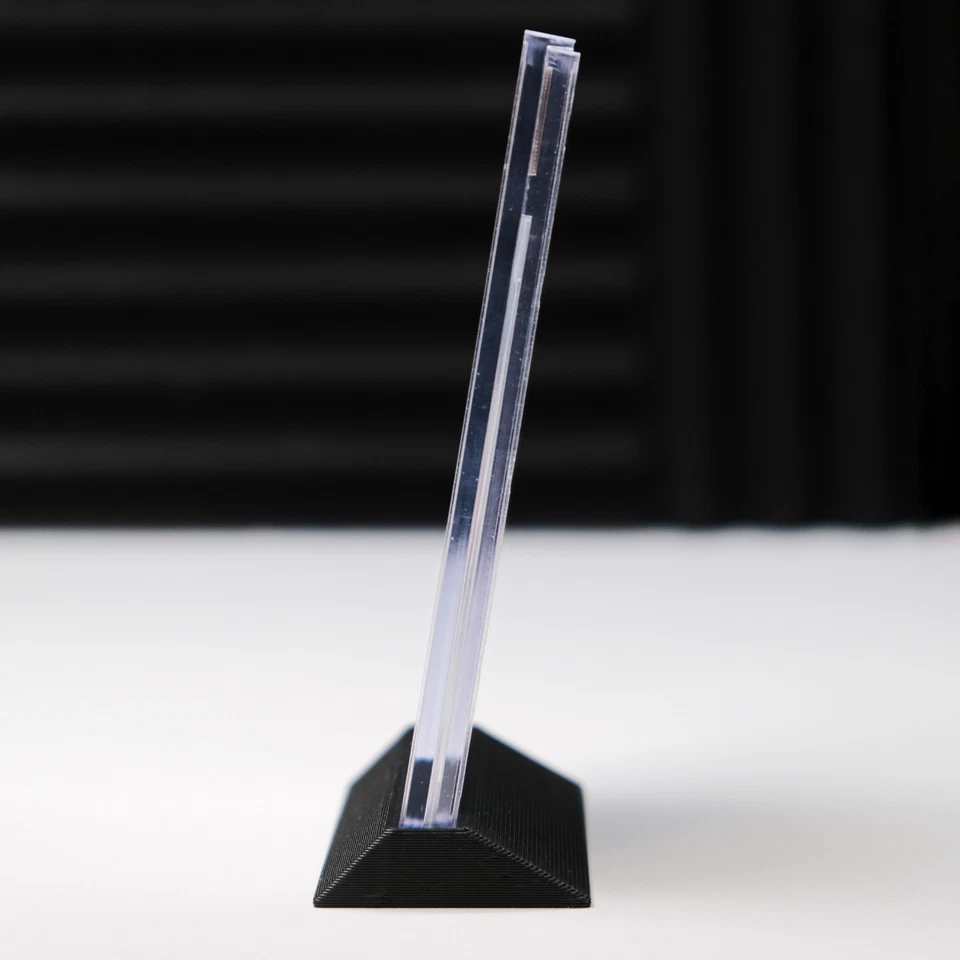 BGS Stand Base Espositore Carte Gradate Card Grading Pokemon Magic YuGiOh Nero - Immagine 2 di 4