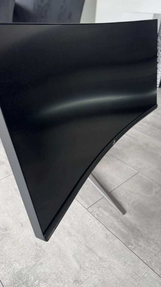 ASUS ROG Swift PG35VQ Gaming Monitor 35" Ultra-WQHD 3440x1440 HDR G-Sync 200Hz - Bild 3 von 4