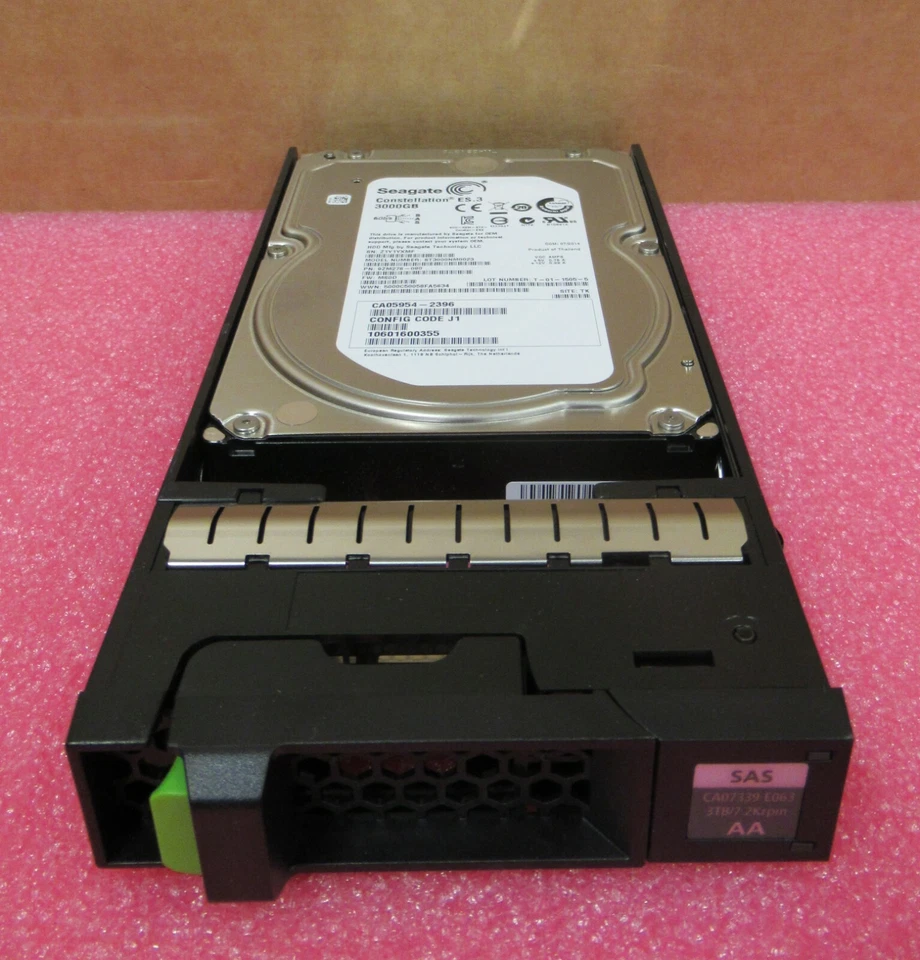 Fujitsu SAS HDD Festplatte 3TB 7,2k SAS 6G LFF ETERNUS DX80 90 S2 CA07339-E063 - Image 3 of 4