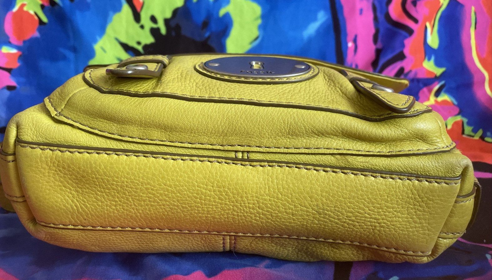 Fossil Maddox Leather Flap Crossbody Bag Yellow Organizer Fob Rare Color image 7