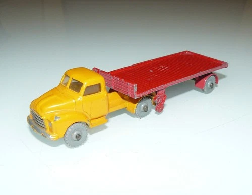 Vintage Dublo Dinky - Bedford Articulated Flat Bed Truck, #072