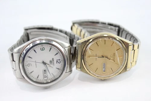 Vintage Seiko 5 Mechanical Watches Working x 2