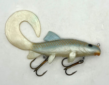 Storm ThunderBeast Musky Lure 9" Soft Swimbait Pearl Perch Missing Eye