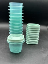 RUBBERMAID  FOOD STORAGE CONTAINERS 4 OZ (LOT OF 11) Aqua Seagreen 7J54/53
