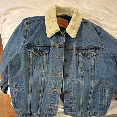 Levi Strauss & Co Men s Sherpa-Lined Trucker Jacket Blue 2X Big & Tall