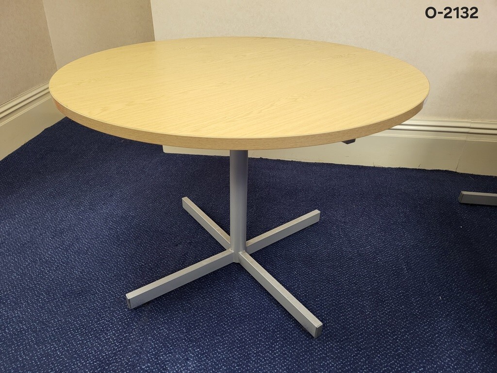 Used Meeting Table. Circular 100cm Round Office Meeting Table. UK DELIVERY 🚚