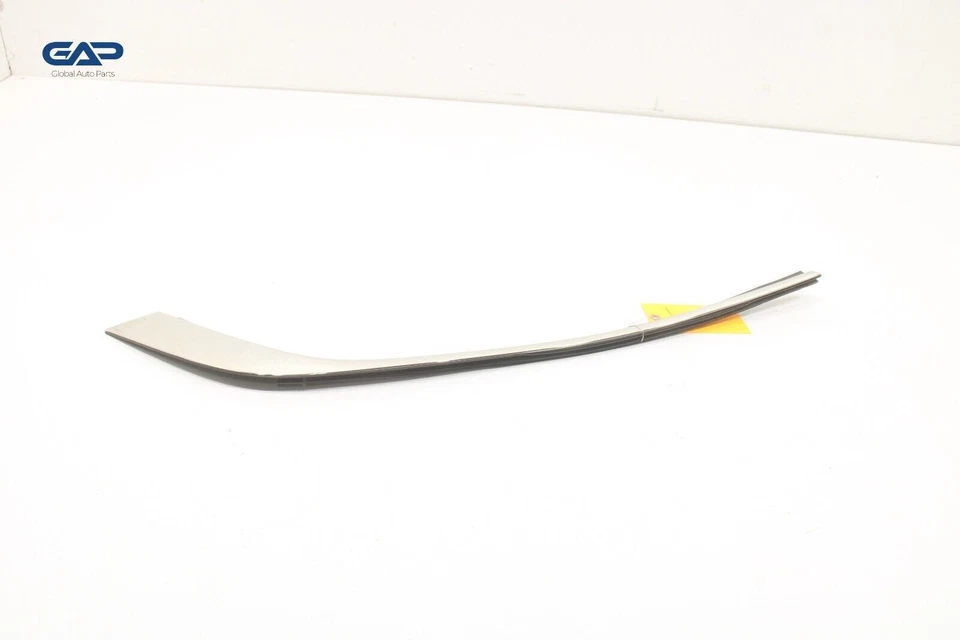 2010 - 2019 ASTON MARTIN RAPIDE PORTA TRASEIRA DIREITA MOLDURA DE CINTO DE JANELA FABRICANTE DE EQUIPAMENTO ORIGINAL - Imagem 2 de 4