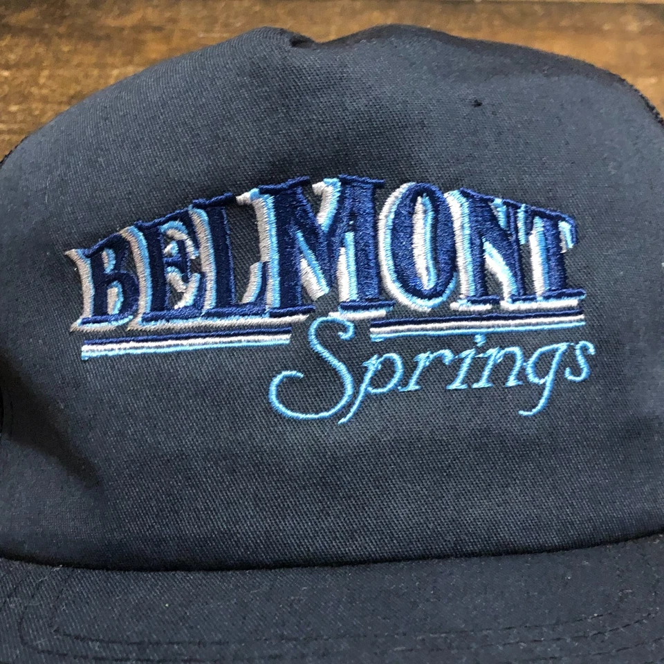 Gorra de béisbol vintage Belmont Springs Snapback para hombre en azul con fondo de malla de los años 90 Foto 2 de 4