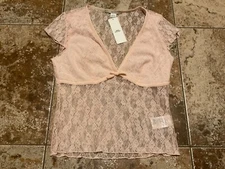 KIMCHI BLUE LACE TOP PINK ( SIZE L ) NWT