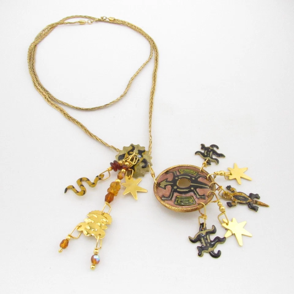 Colgante Lunch At The Ritz Azteca con Collar Monet Tono Dorado Joyería para Mujer Foto 2 de 4