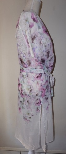 Flora Nikrooz Cadence Robe size M white with purple floral print white lace NWT - Picture 5 of 12