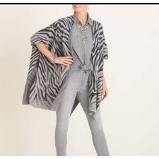 Chico's L/XL Gray Zebra Knit Fringe Beaded Sweater Ruana Poncho Wrap Topper