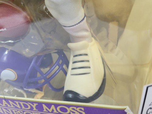 Figura de acción Randy Moss Minnesota Vikings NFL Gladiators of the Gridiron NUEVO - Imagen 13 de 16