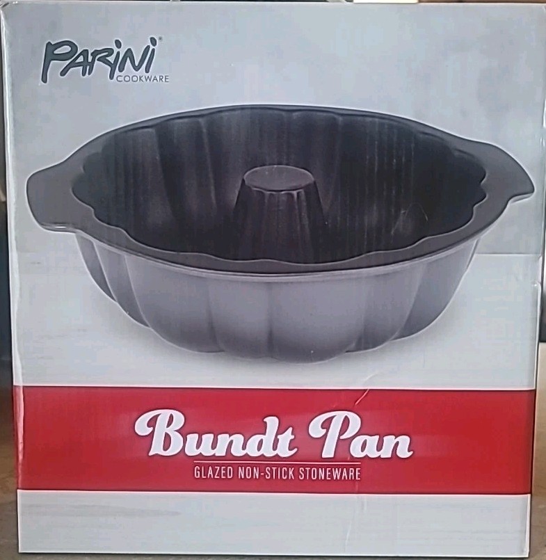 NEW  Cookware Bundt Pan Glazed Non-Stick Stoneware Gray Black Parini