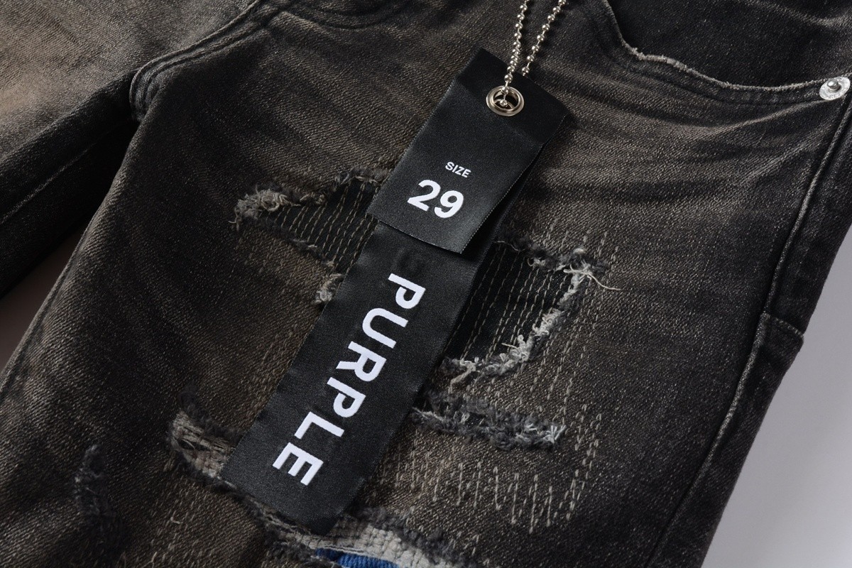 NEW purple brand jeans black men's ripped jeans jeans in sizes 28