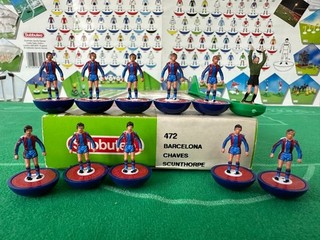 Subbuteo Lightweight (LW) Team – BARCELONA / CHAVES / SCUNTHORPE Ref: 472