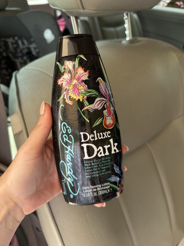 Devoted Creations Charcoal Deluxe Dark Black Tan Accelerator Sunbed Lotion 10 oz