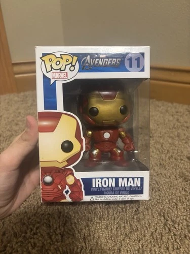 Funko POP: Marvel Avengers: Iron Man #11/Little Damage On Box - W Protector ￼