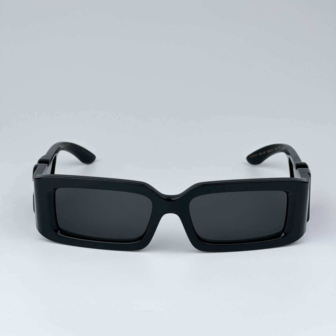 D&G Men AUTHENTIC Sunglasses Black Dark Grey Rectangle 