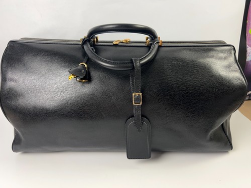 CELINE Boston/Bolso de Lona Cuero Negro con Llave Cerrada Etiqueta de Equipaje Usado en Excelente Condición con Certificado de Autenticidad - Imagen 2 de 15