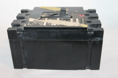 Cutler Hammer EHC3040 40A Circuit Breaker 3 Pole 240VAC (loc:Q) - Picture 9 of 11